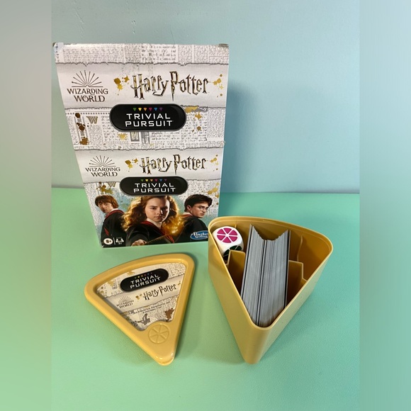 Hasbro Gaming Harry Potter Trivial Pursuit Game, Age 8+, Harry Potter Movie Game - Picture 7 of 8